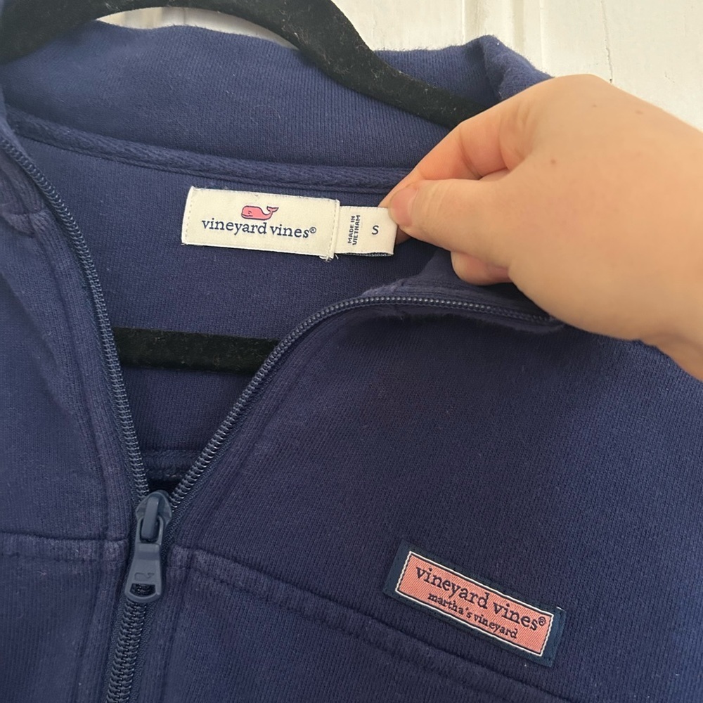 Vineyard Vines Navy Embroidered Whales Quarter Zip - Picture 2 of 4